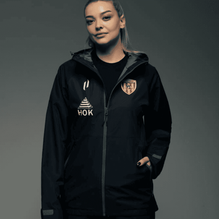 Ветрозащитная куртка